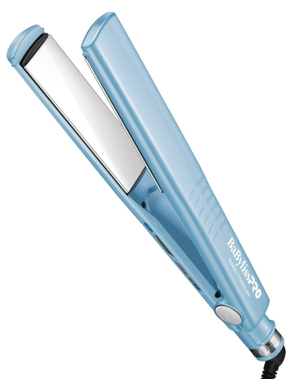 Plancha de Pelo Iónica Nano Titanium 1 1/4 Pulgadas Azul BaBylissPRO
